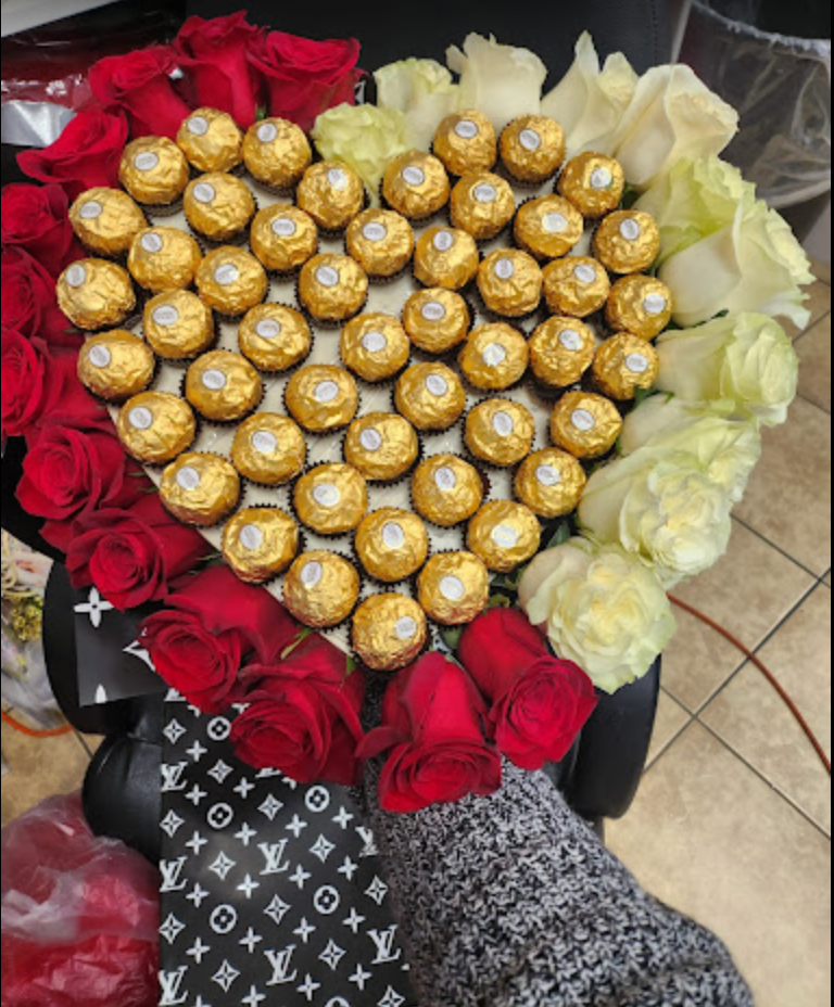 2 Dozen Heart Shaped Bouquet w/ Chocolates